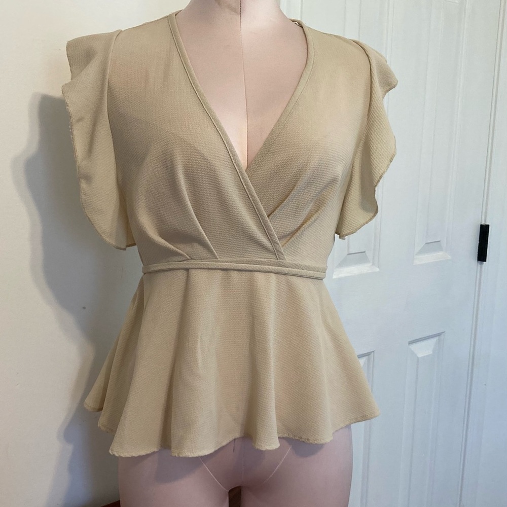 Papaya Cream Flutter Sleeve Blouse